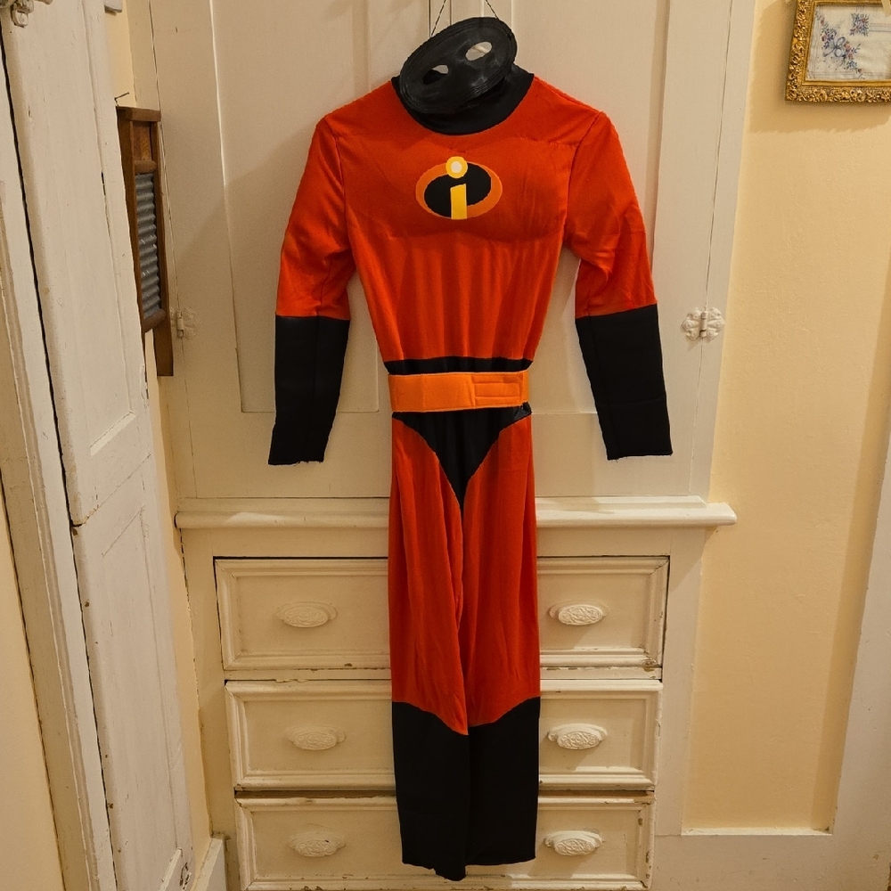 Disney Incredibles 2 Dash costume Sz L (10-12)